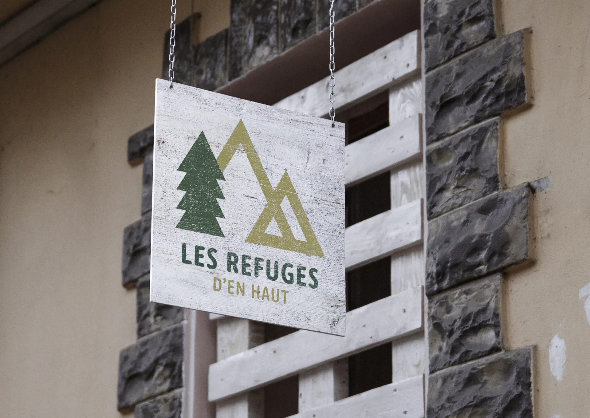 Une identité visuelle pour Les Refuges d’en Haut - Karigraph